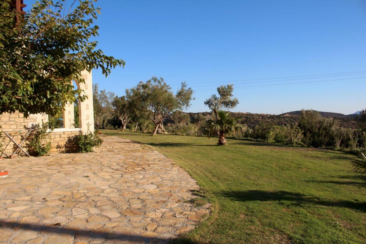 Petra-Mare Villa Triopetra Exterior photo